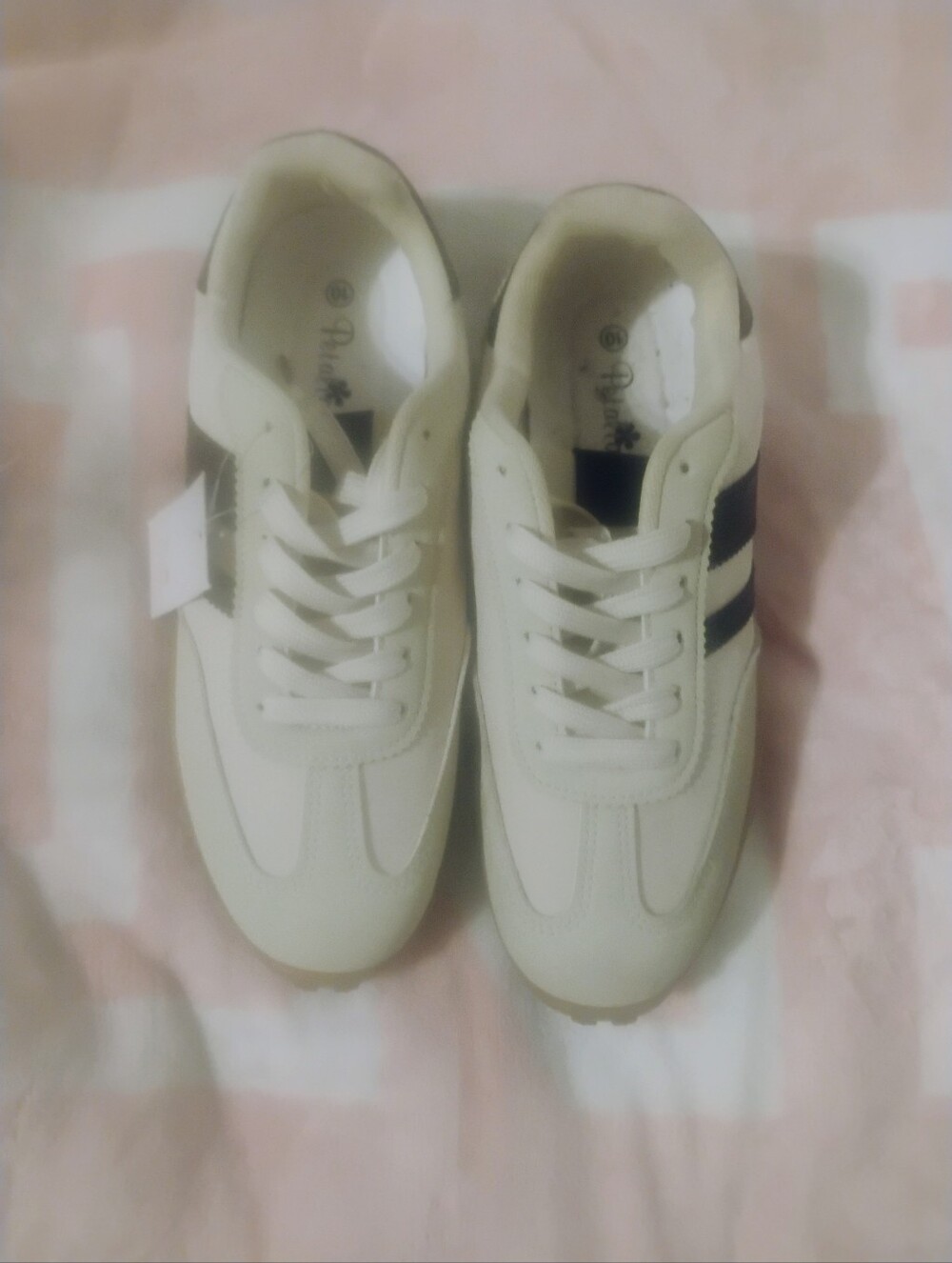 Women's Tan And Black Sneakers With Black Stripes And Waffle Soles U.S. Size 10
